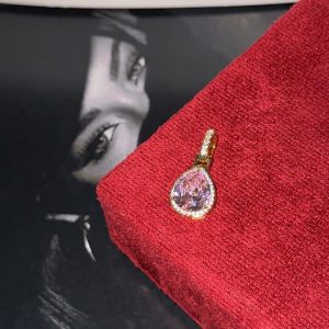 15381346721-whatsapp-image-2025-10-02-at-15-49-55-1.jpeg Pingente Gota Brilho de Amor