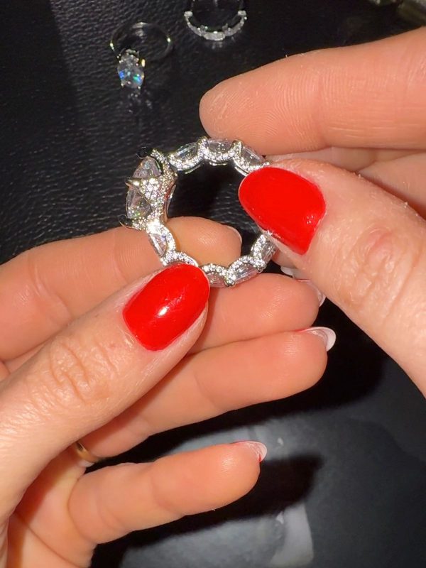 15385857035-whatsapp-image-2025-10-21-at-11-35-40-1.jpeg Anel Gran Georgina