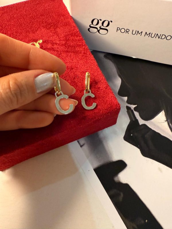 Argolas Personalizadas Letra C dourada/prateada