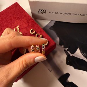 Trio de argolinhas collors douradas