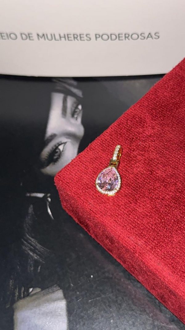 Pingente + brincos Gota Brilho de Amor