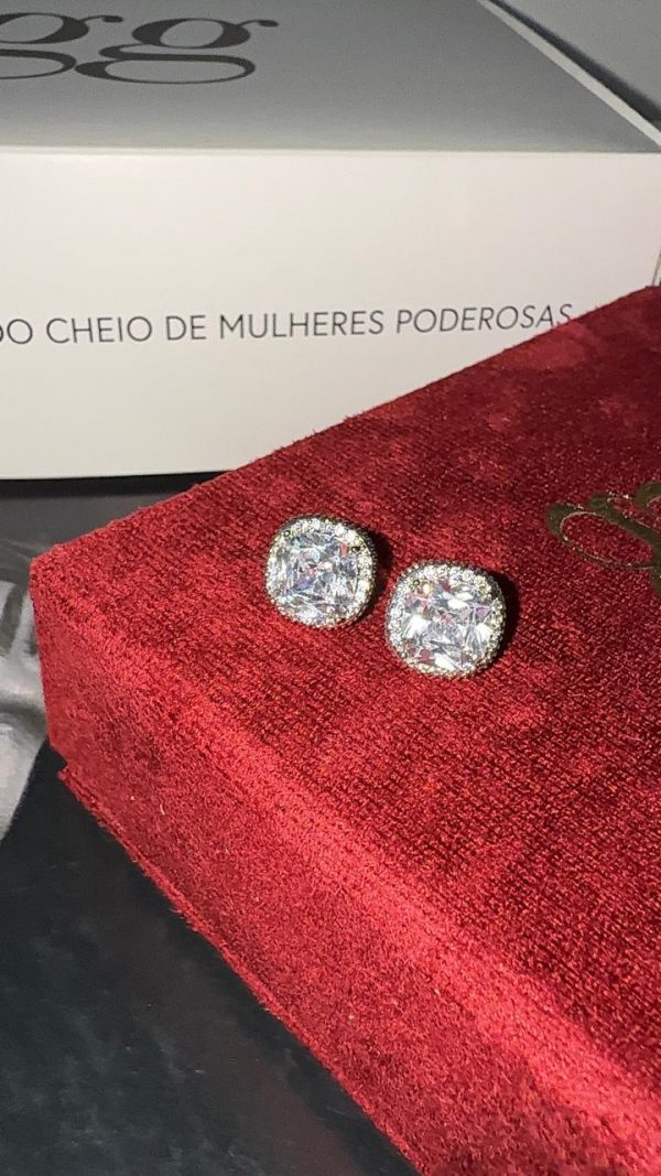 15602992646-whatsapp-image-2026-09-03-at-08-07-53-1.jpeg Brincos Ponto de Luz Diamond