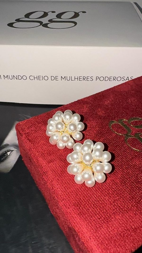 15603002251-whatsapp-image-2026-09-03-at-08-30-53.jpeg Brincos Princesa de Mônaco