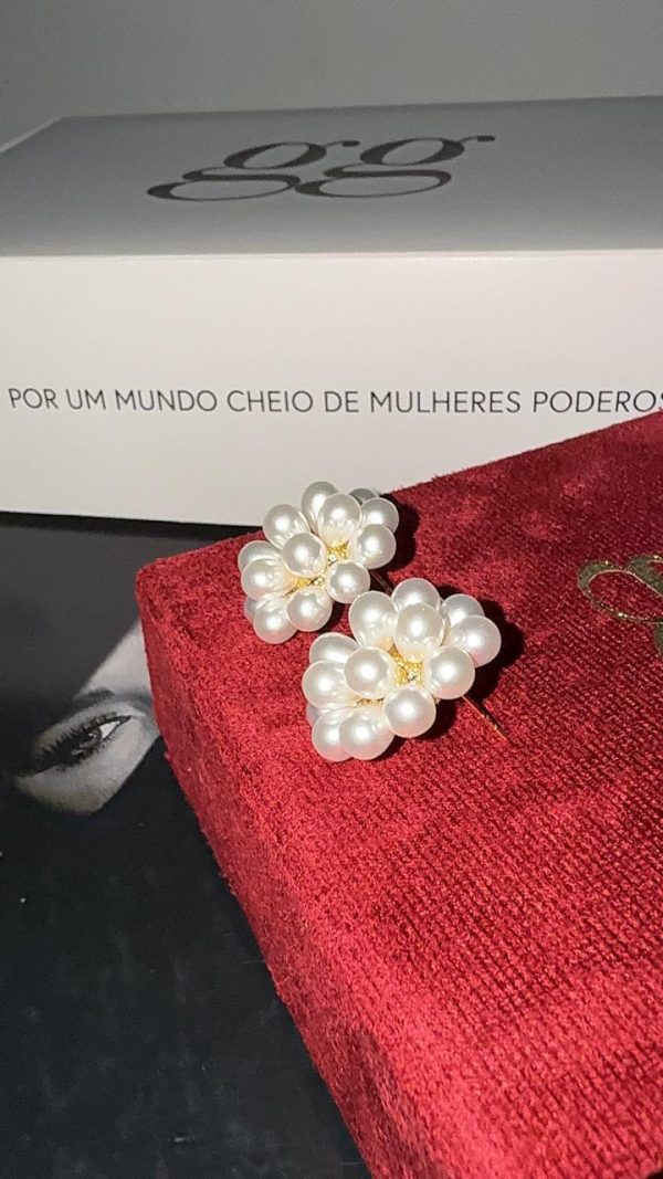 15603002400-whatsapp-image-2026-09-03-at-08-30-53-1.jpeg Brincos Princesa de Mônaco