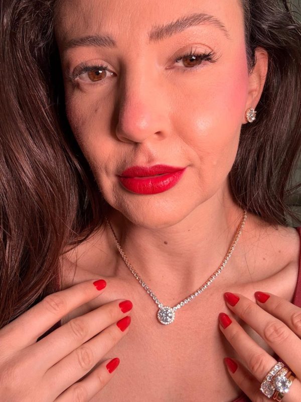 15617764687-whatsapp-image-2026-09-03-at-07-42-22-1.jpeg Conjunto Princesa Emanuele cristal